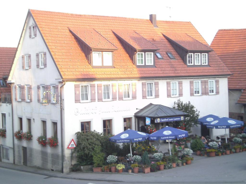 Gomadingen Gasthof Zum Lamm מראה חיצוני תמונה